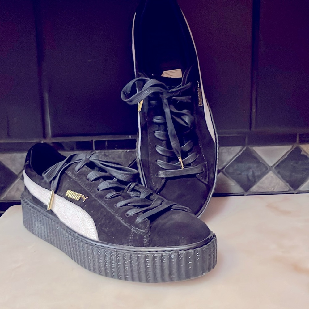 Puma x FENTY by Rihanna black suede creeper thick soled sneaker size 10.5